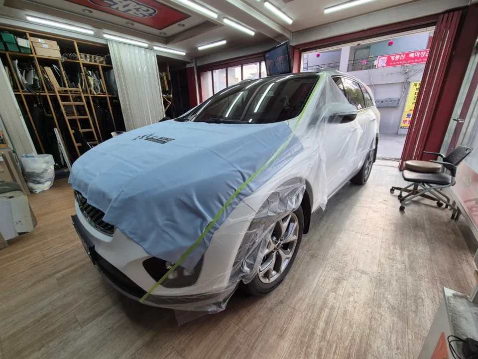 Kia Sorentoのカーフィルム施工事例｜費用目安・仕上がり 施工写真 1-3