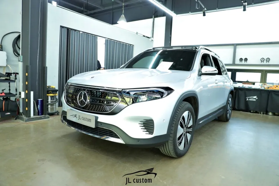 Mercedes-Benz EQB seat ventilation installation result