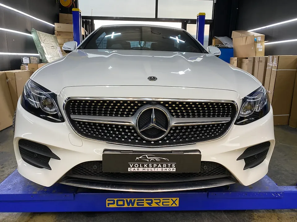 Mercedes-Benz E-Class W213 ambient lighting - Mercedes-Benz E-Class Ambient Lighting Upgrade Review photo 3