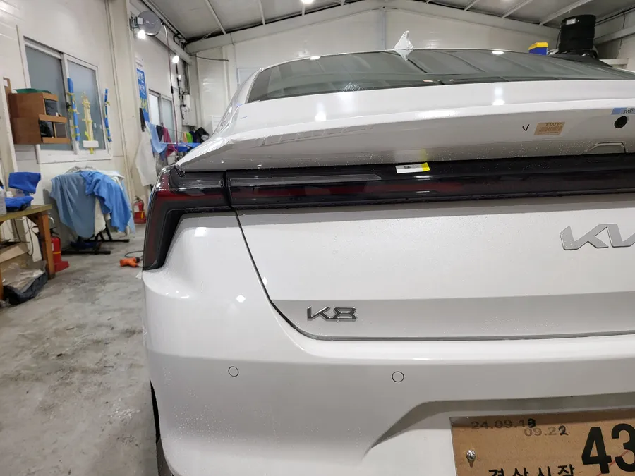 Kia K8のカーフィルム施工事例|費用目安・仕上がり 施工写真 2-1