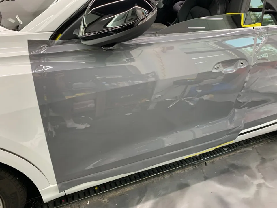 Audi Q8のガラスコーティング事例|費用目安と仕上がり 施工写真 2-2