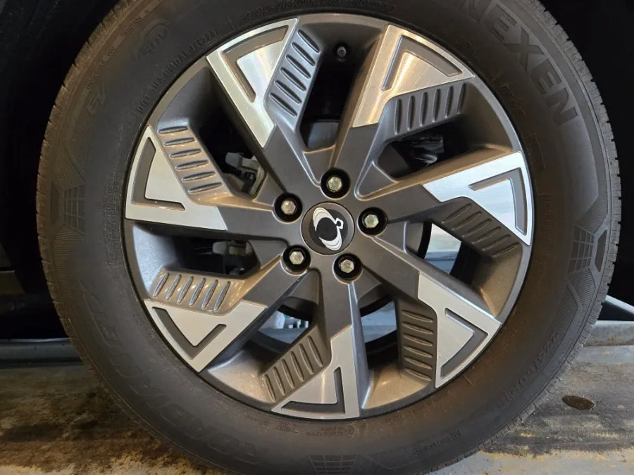 KG Mobility Torresのホイールリペア・塗装事例 施工写真 4-1