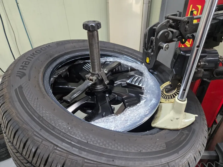 KG Mobility Torresのホイールリペア・塗装事例 施工写真 1-3