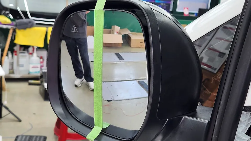 Hyundai Staria oem options - Hyundai Staria Side Mirror Defogger Installation Review photo 6