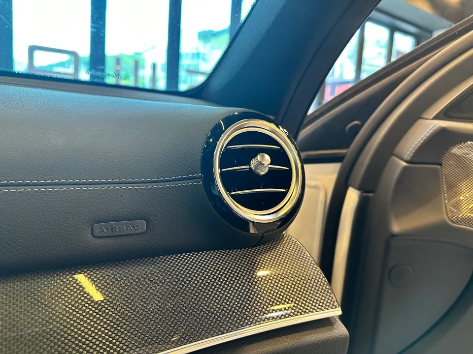 Mercedes-Benz E-Class W213 ambient lighting - Mercedes-Benz E-Class W213 Ambient Lighting Review photo 5