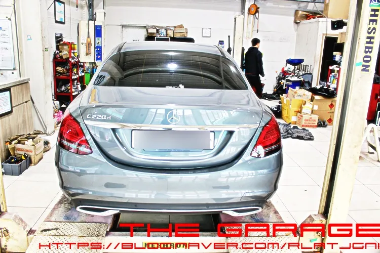 Mercedes-Benz C-Class W205 body repair - Mercedes-Benz C-Class W205 Body Repair & Painting Review photo 2