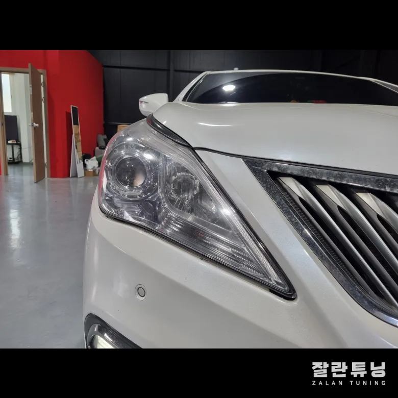 Hyundai Grandeur HG lighting upgrade - Hyundai Grandeur HG Lighting Upgrade Review — Repair vs Replaceme photo 4