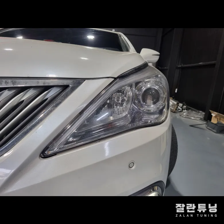 Hyundai Grandeur HG lighting upgrade - Hyundai Grandeur HG Lighting Upgrade Review — Repair vs Replaceme photo 5