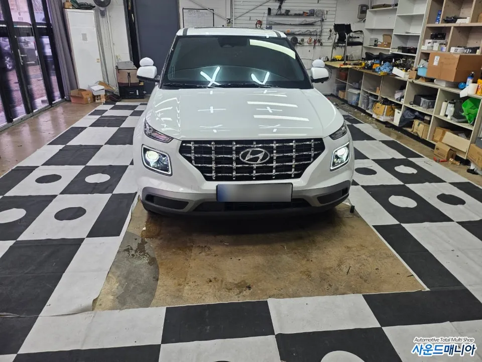 Hyundai Venue surround view camera installation result