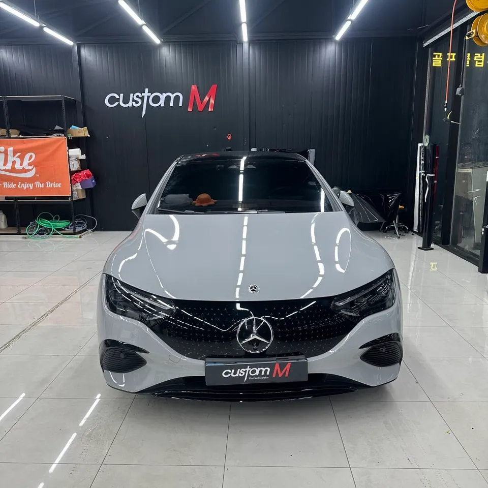Mercedes-Benz EQEのカーラッピング事例|費用目安・仕上がり 施工写真 3-1