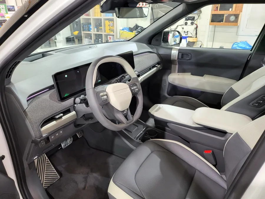Kia EV3 カーフィルム施工事例|費用目安と仕上がり 施工写真 1-2