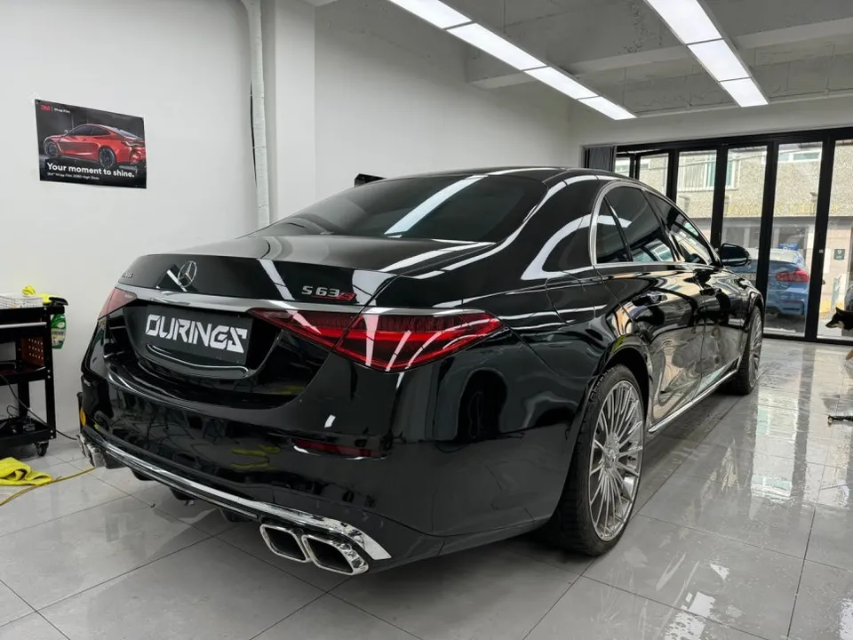 Mercedes-Benz S-Class W222のカーラッピング事例 施工写真 1-2