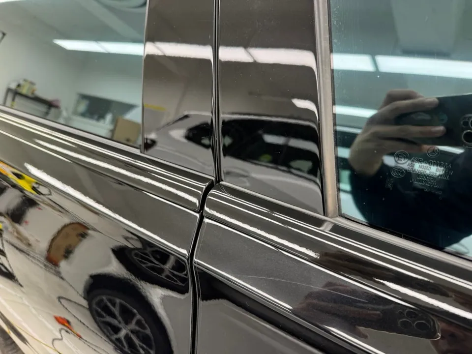 Mercedes-Benz S-Class W222のカーラッピング事例 施工写真 1-3