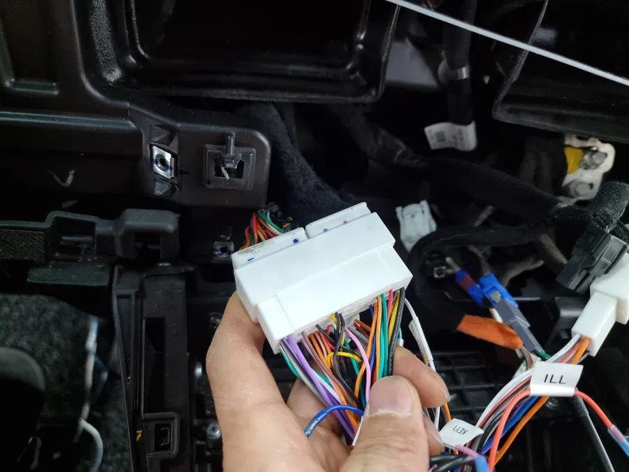 Hyundai Grandeur IGのAndroid Auto・CarPlay取付事例 施工写真 4-2