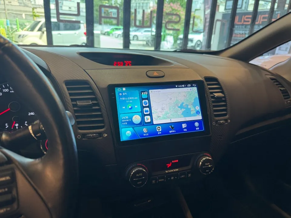 Kia K3のAndroid Auto・CarPlay取付事例 施工写真 3