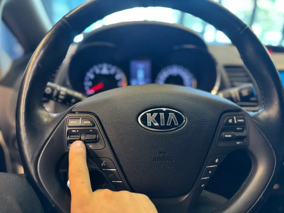 Kia K3のAndroid Auto・CarPlay取付事例 施工写真 4
