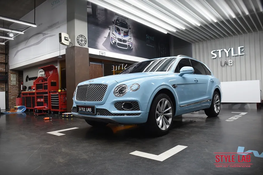 Bentley Bentayga vinyl wrap - Bentley Bentayga Vinyl Wrap Review: Color Change Cost & Results photo 4