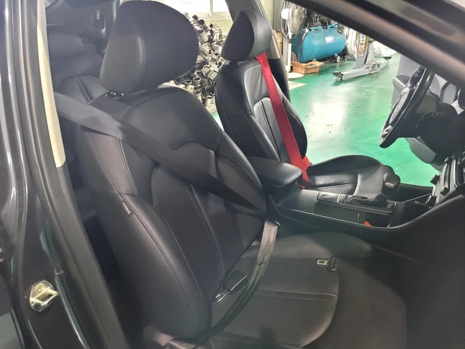 Kia K5 JF interior customization - Kia K5 Interior Seatbelt Upgrade Review — Enhanced Safety photo 3