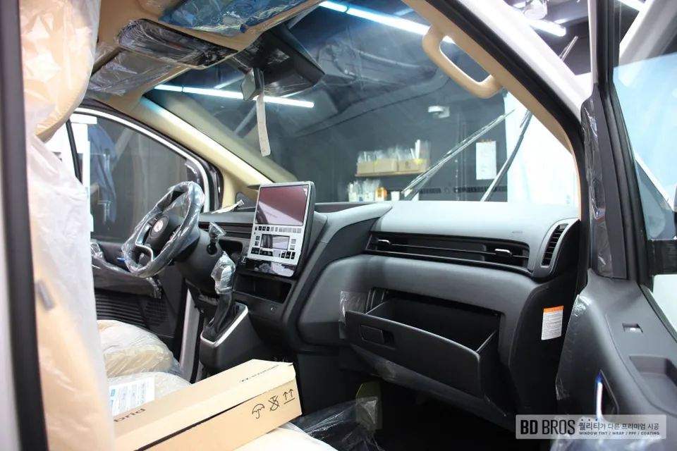 Hyundai Staria window tinting - Hyundai Staria Window Tinting Review: Cost & Results photo 4