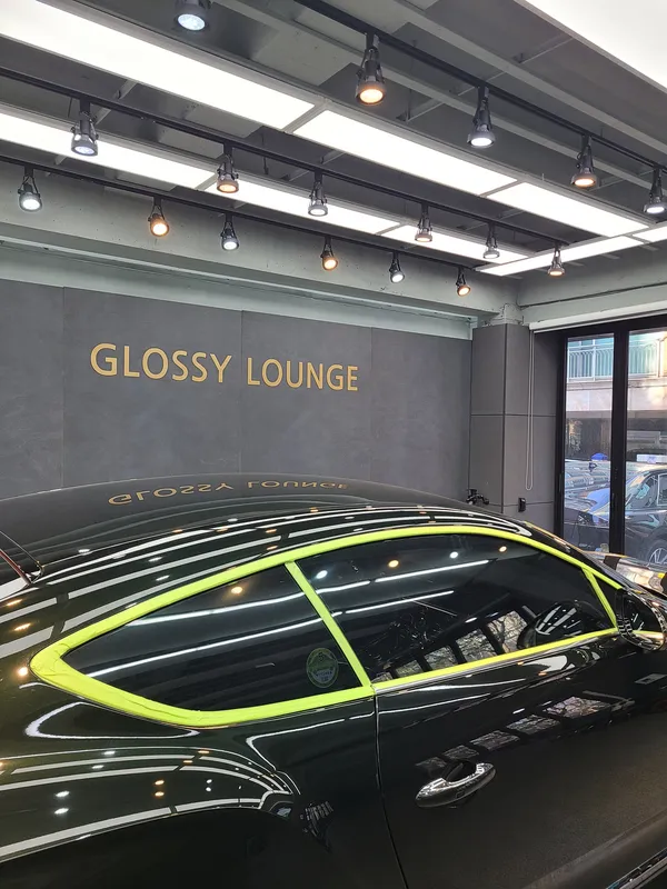 Bentley Continental GTのガラスコーティング事例 施工写真 3-1