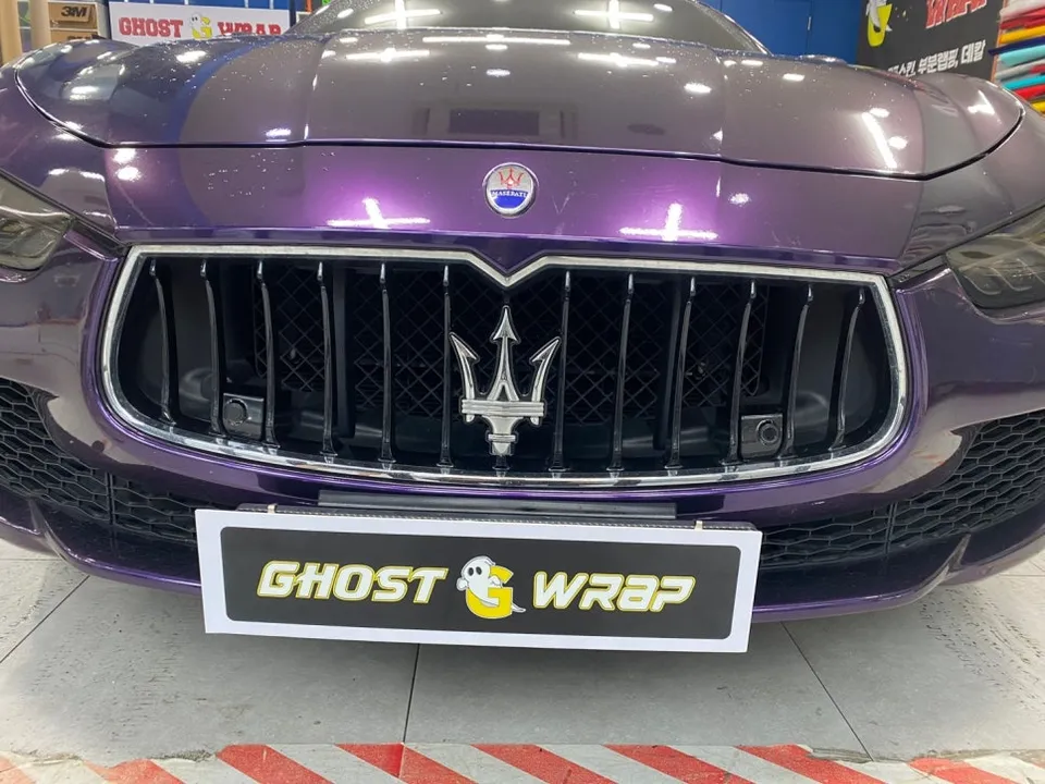 Maserati Ghibliのカーラッピング事例|クローム除去とライトフィルム 施工写真 2-2