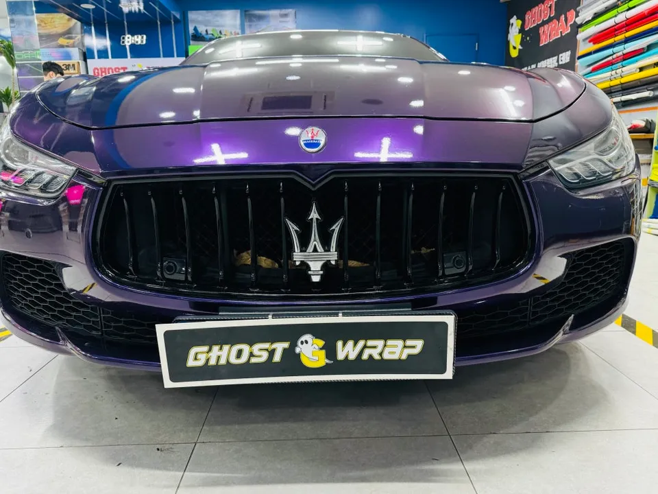 Maserati Ghibliのカーラッピング事例|クローム除去とライトフィルム 施工写真 3-2