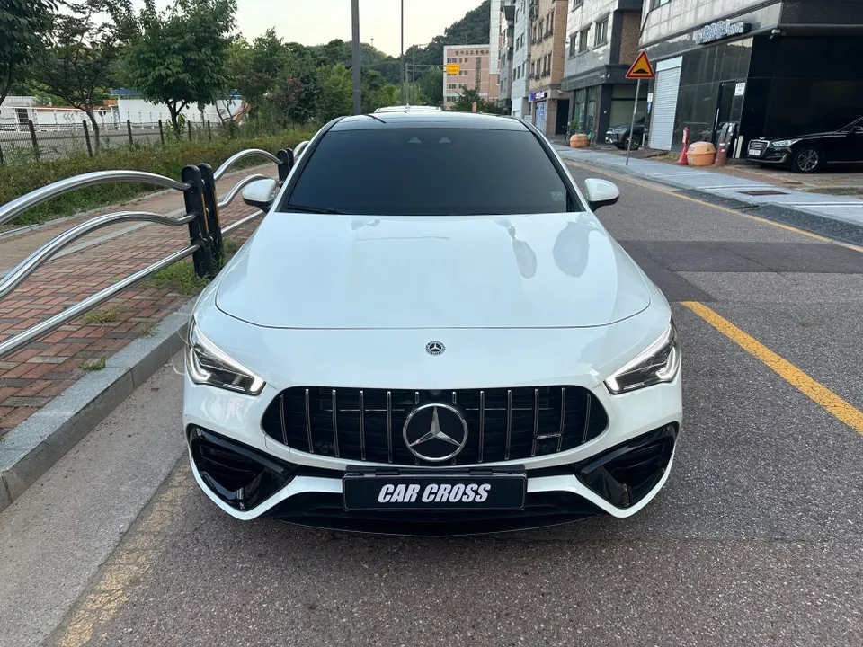 Mercedes-Benz CLAのカーラッピング事例｜費用目安・仕上がり 施工写真 2-3