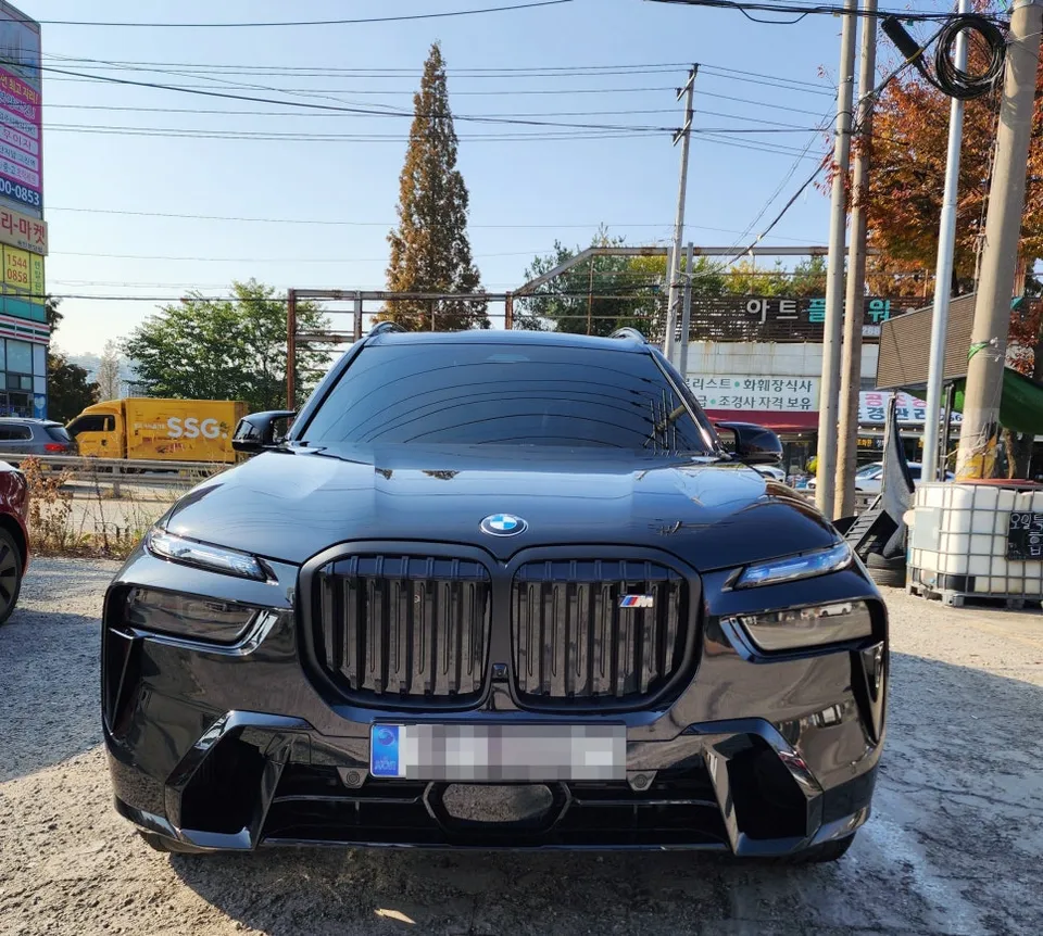 BMW X7のPPF施工事例|費用目安と仕上がり 施工写真 1-2