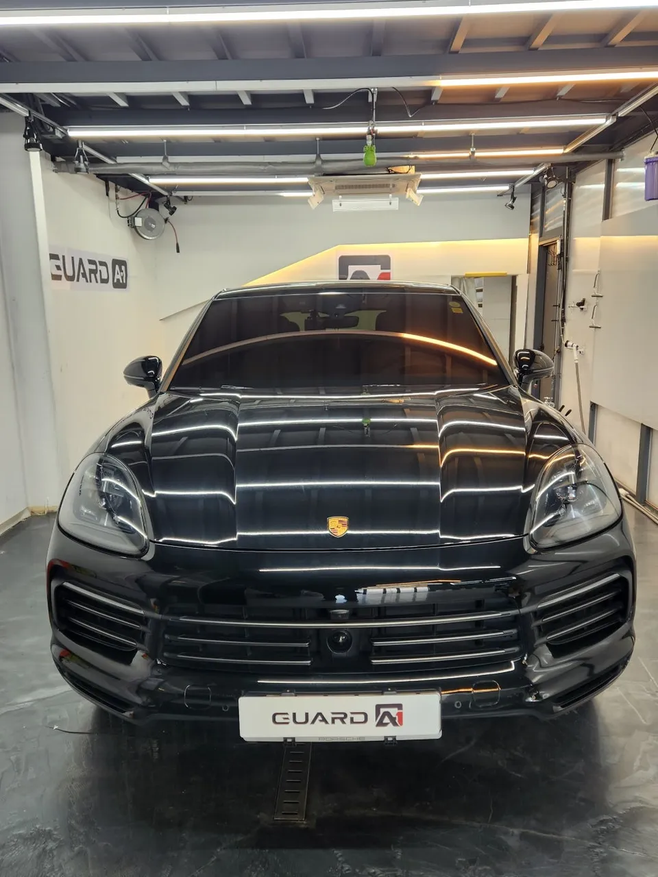 Porsche Cayenne PPF施工事例｜再施工と部分施工 写真