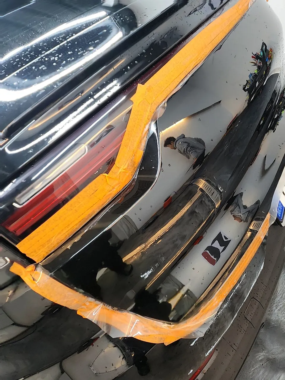 Porsche Cayenne PPF施工事例｜再施工と部分施工 施工写真 2-2