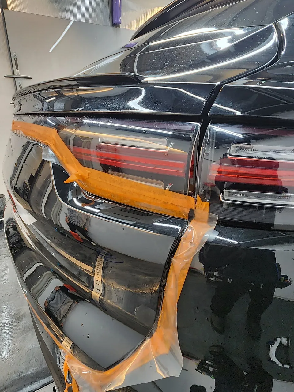 Porsche Cayenne PPF施工事例｜再施工と部分施工 施工写真 3-2