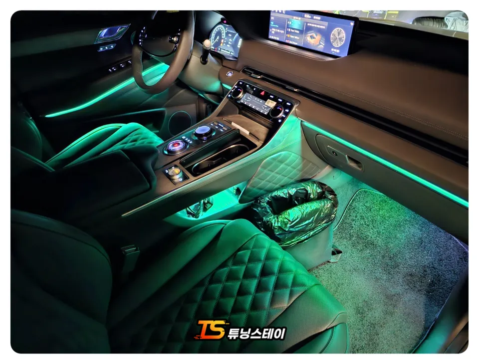 Hyundai GV80 ambient lighting - Hyundai GV80 Ambient Lighting Upgrade Review photo 6
