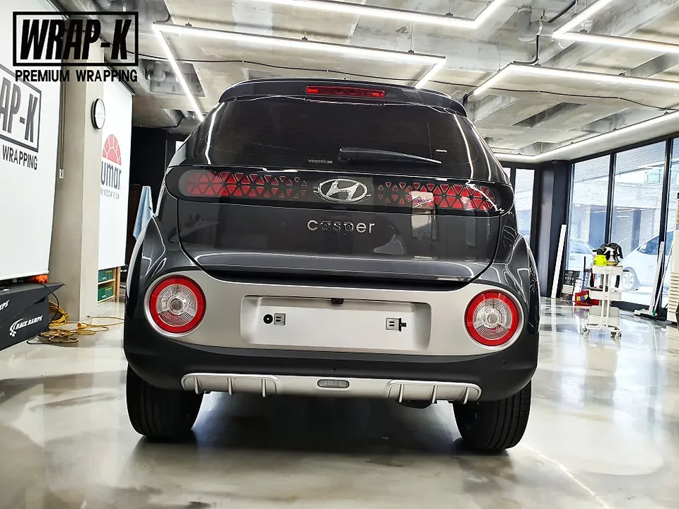 Hyundai Casperのカーラッピング事例|費用目安・仕上がり 施工写真 2-1