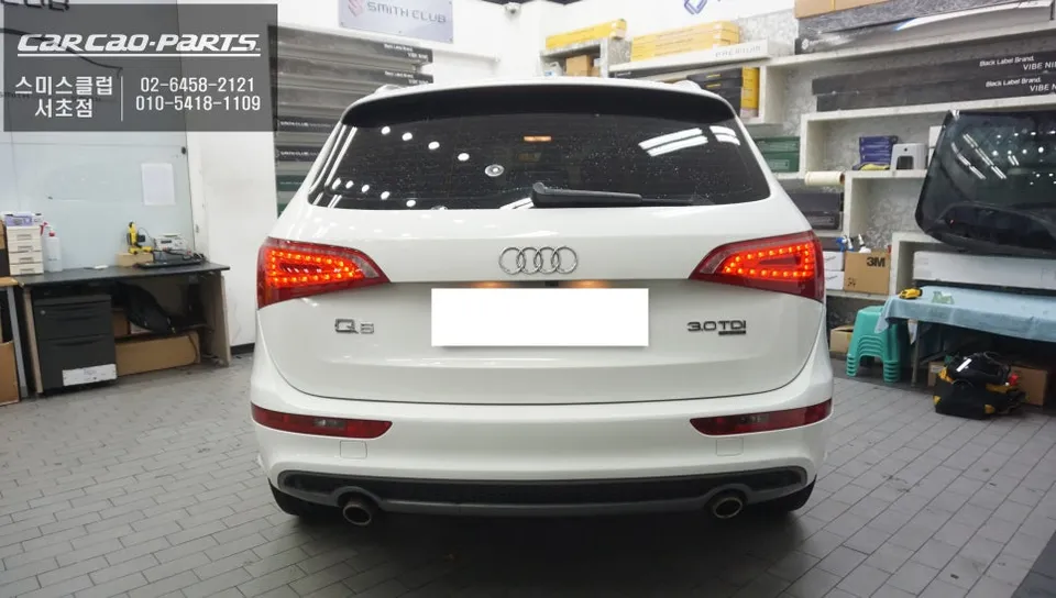 Audi Q5のAndroid Auto・CarPlay取付事例 施工写真 4-2