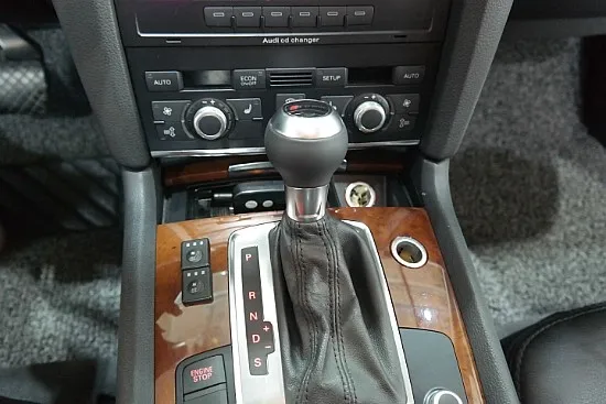 Audi Q7 steering wheel - Audi Q7 Custom Steering Wheel Upgrade Review — Enhanced Interior photo 5