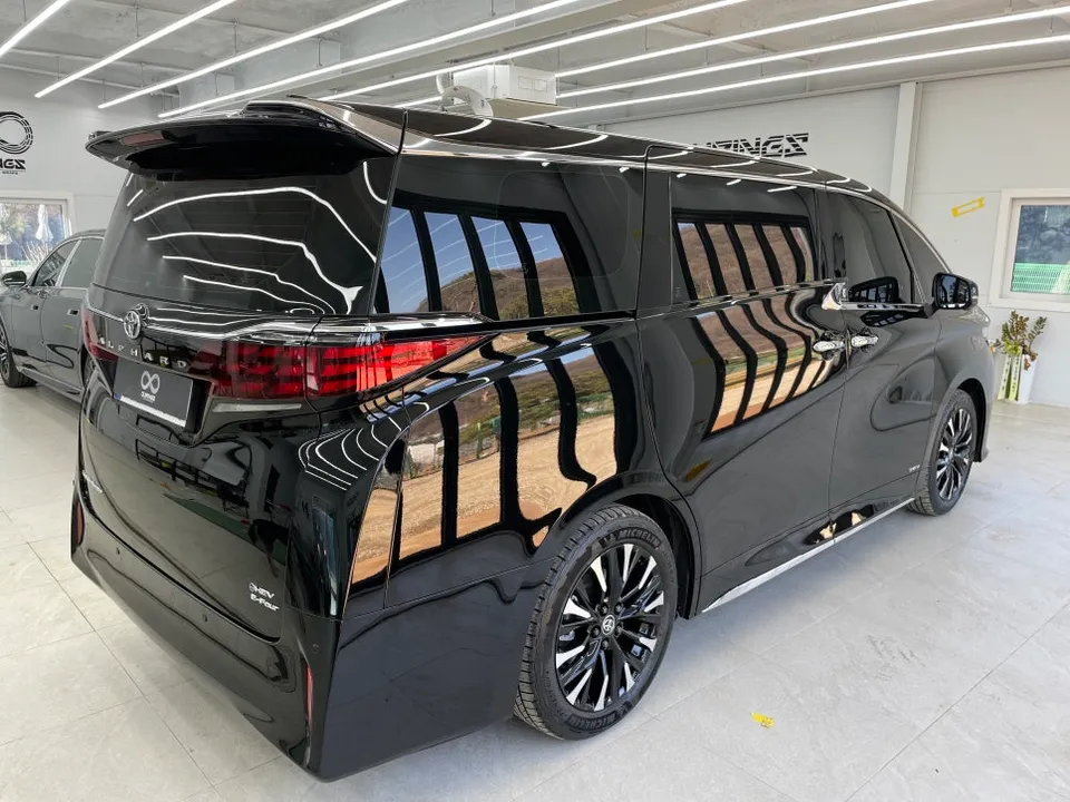 Toyota Alphard vinyl wrap - Toyota Alphard Vinyl Wrap Review: Chrome Delete Cost & Results photo 3