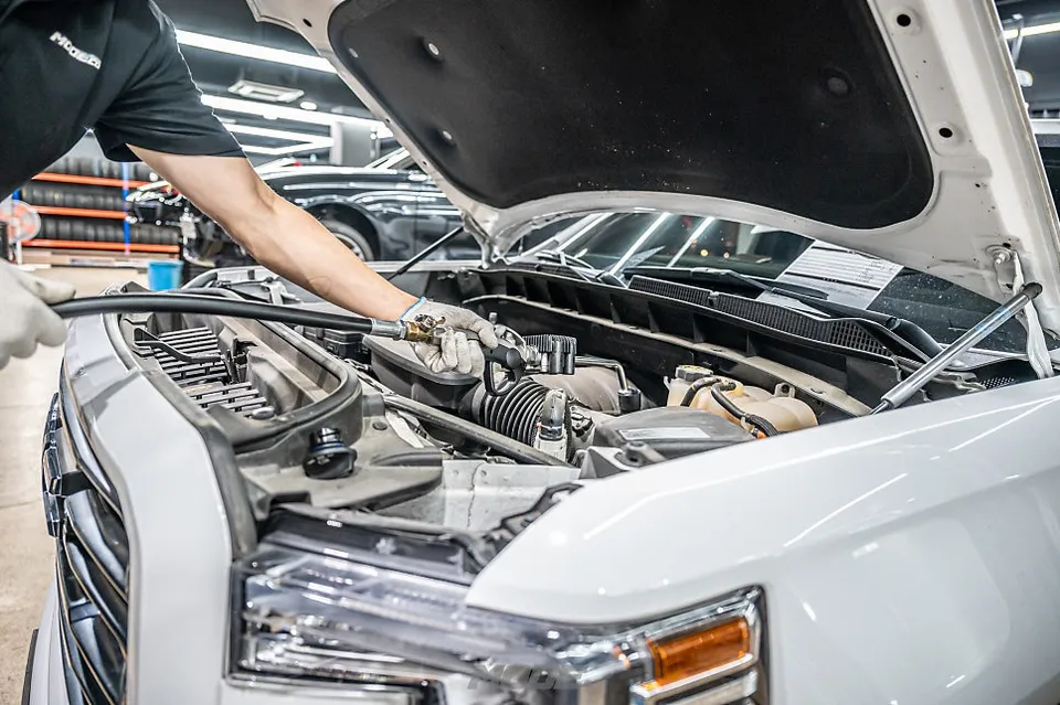 GMC SierraのPPF施工事例|費用目安と仕上がり 施工写真 2-3