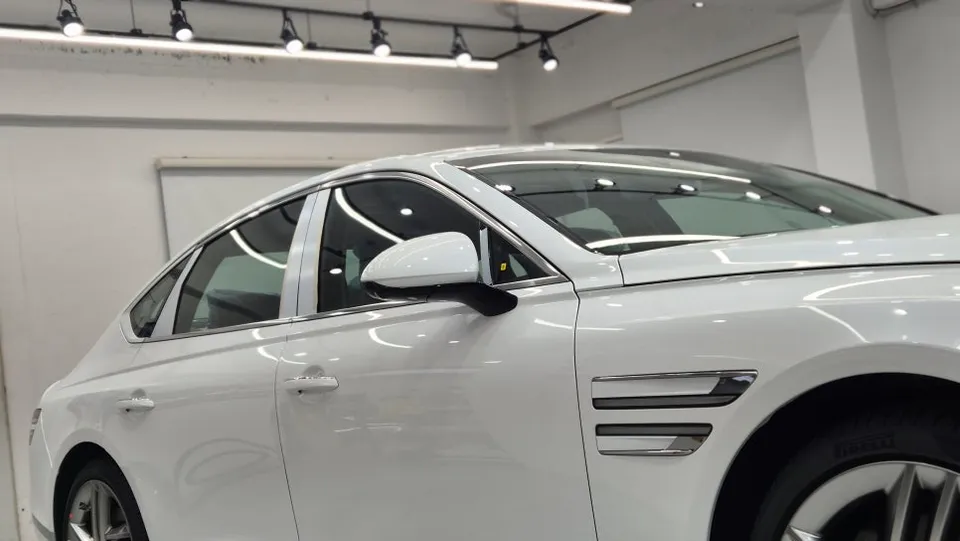Genesis G80 PPF施工事例|費用目安と仕上がり 施工写真 3-2