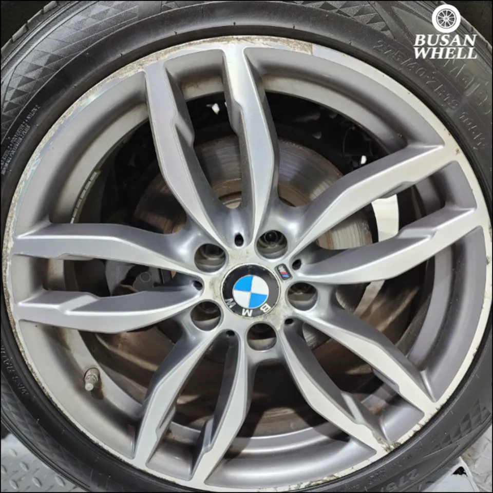 BMW X4 F wheel repair - BMW X4 F Wheel Repair & Refinishing Review — Glossy Black Finish photo 4