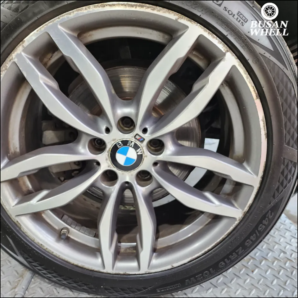 BMW X4 F wheel repair - BMW X4 F Wheel Repair & Refinishing Review — Glossy Black Finish photo 6