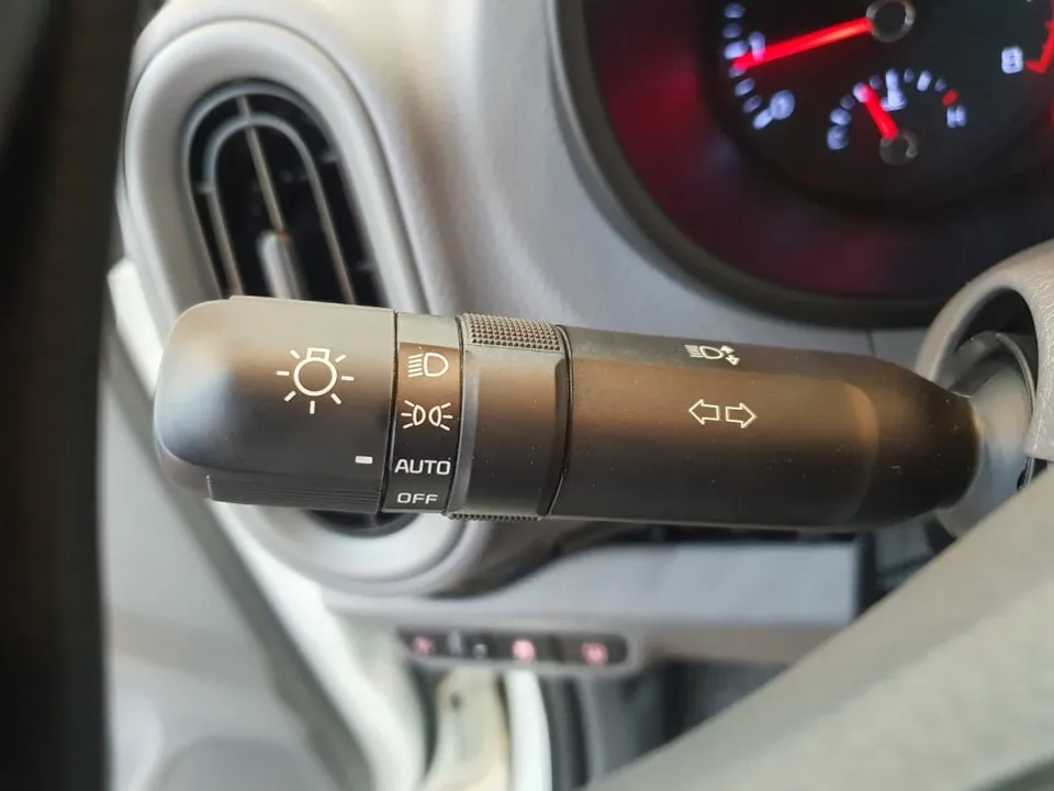 Kia Morning JA oem options - Kia Morning JA OEM Options Review: Auto Light Cost photo 4