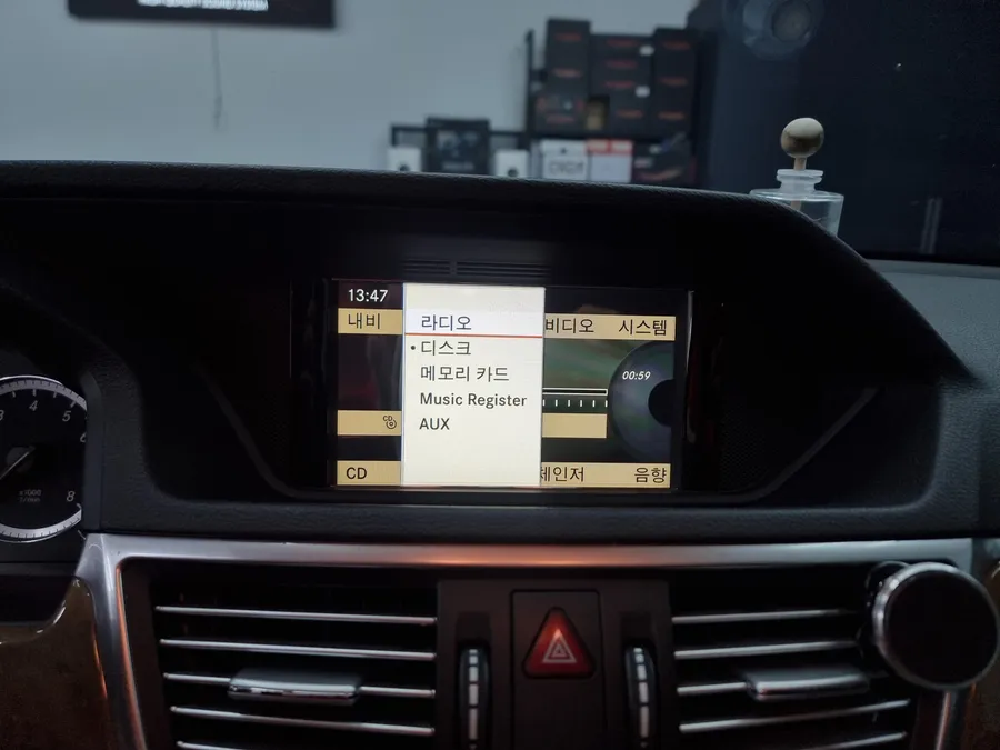 Mercedes-Benz E-Class W212 android head unit - Mercedes-Benz E-Class W212 Android Head Unit Upgrade photo 5
