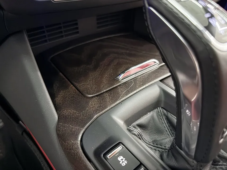 Maserati Levanteのカーラッピング事例|費用目安・仕上がり 施工写真 1-2