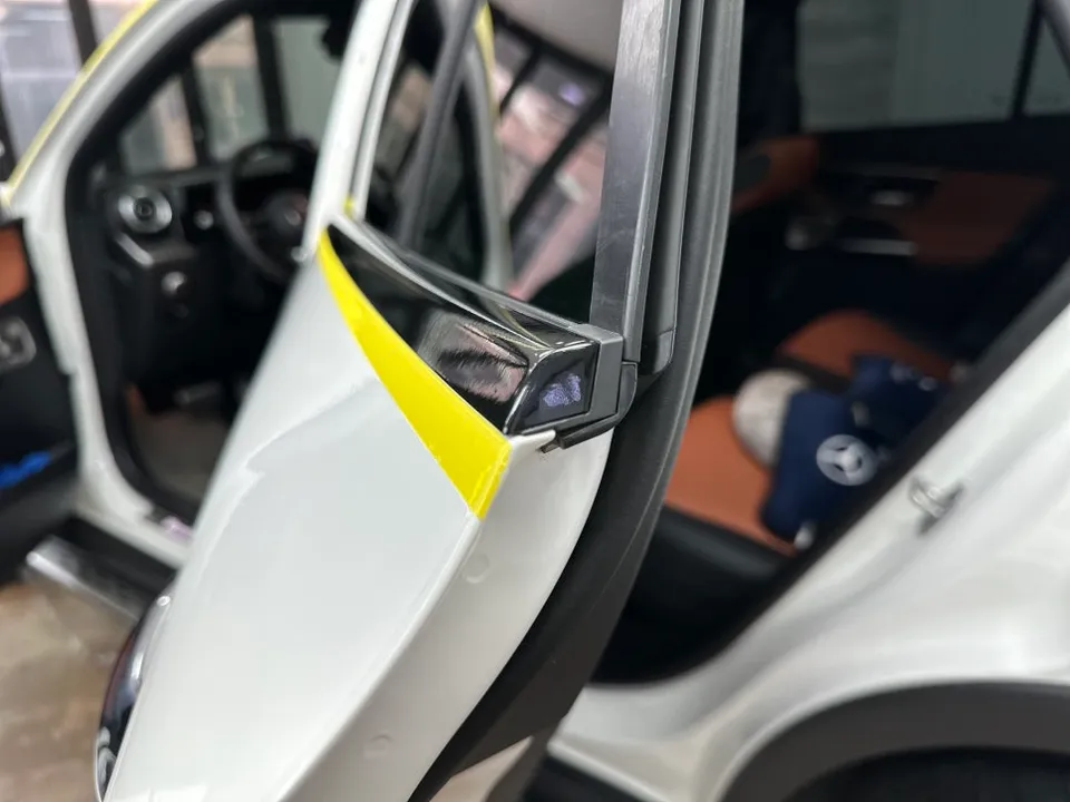 Mercedes-Benz GLCのカーラッピング事例|費用目安・仕上がり 施工写真 1-2