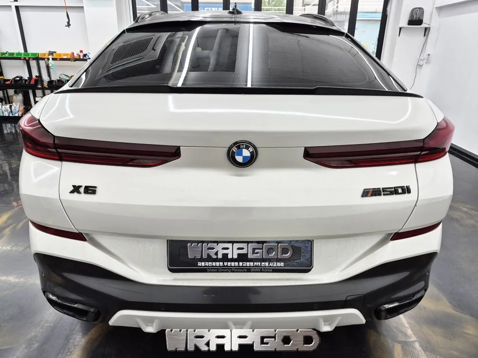 BMW X6のカーラッピング事例|ブラックPPFで高級感アップ 施工写真 2-1