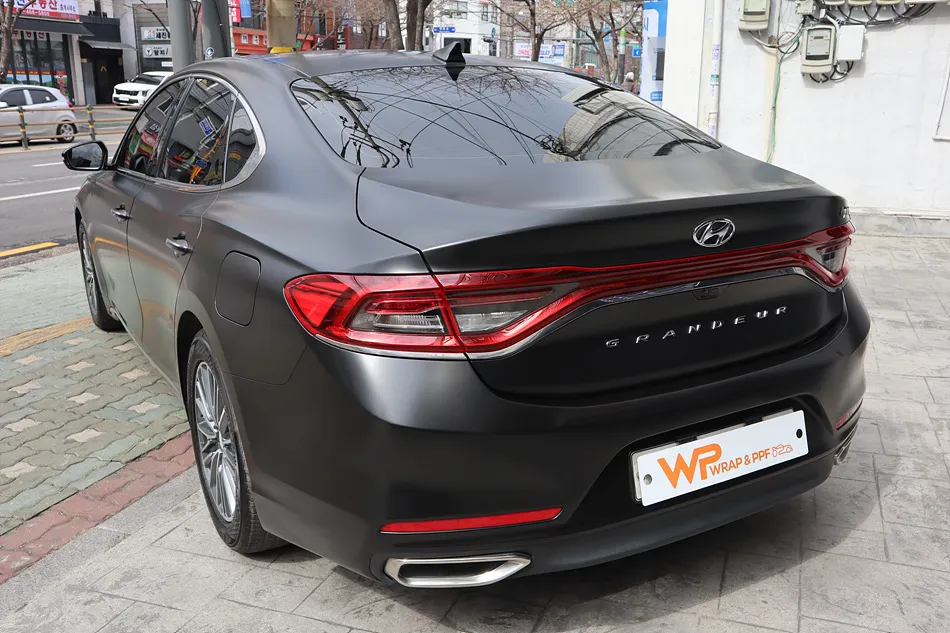 Hyundai Grandeur IGのカーラッピング事例 施工写真 6