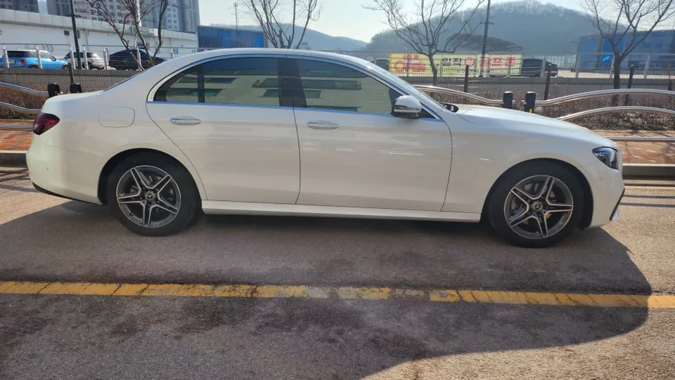 Mercedes-Benz E-Class W213 vinyl wrap - Mercedes-Benz E-Class W213 Vinyl Wrap Review: Cost & Results photo 4