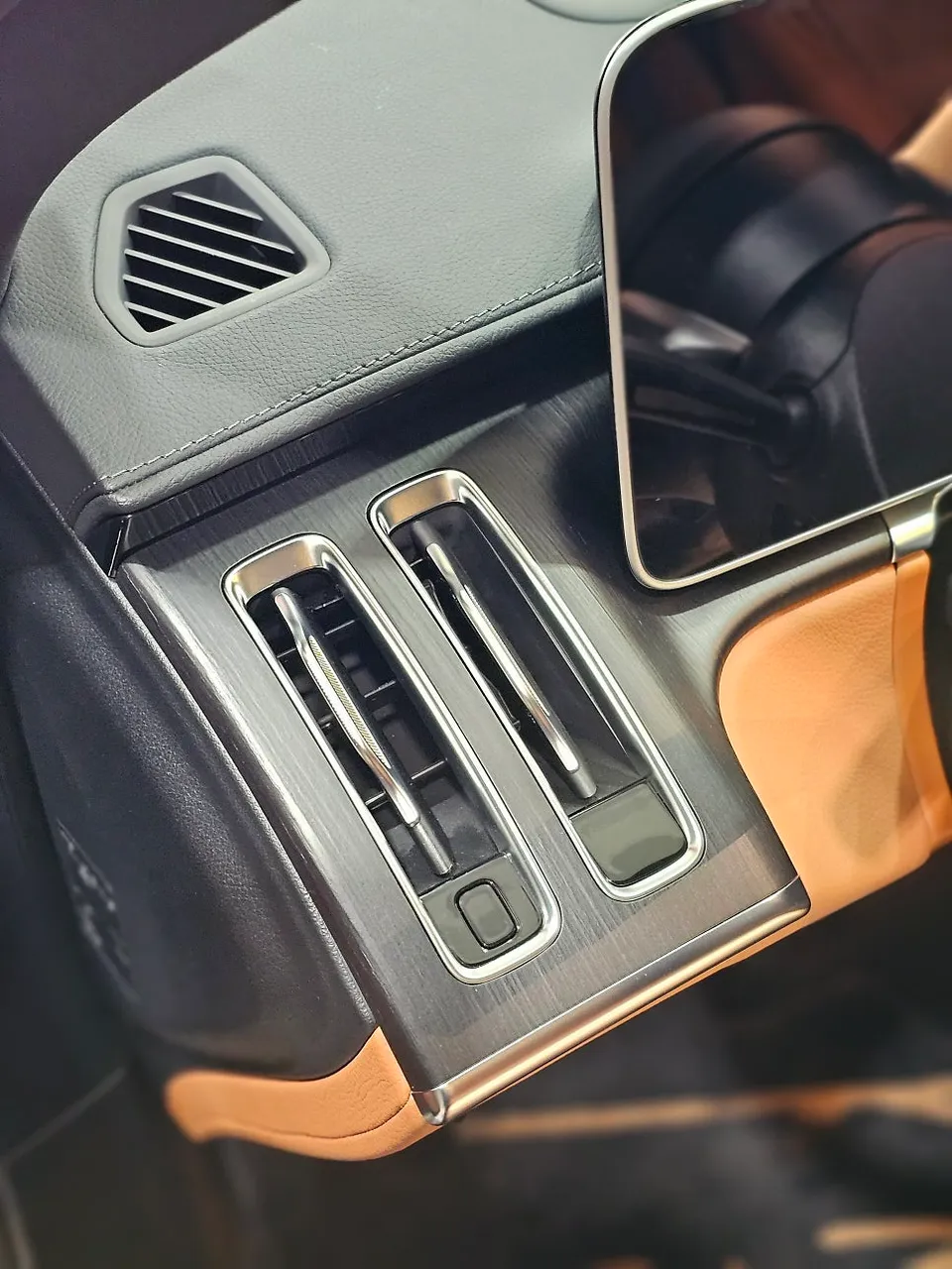 Mercedes-Benz S-Class W223 interior customization - Mercedes-Benz S-Class W223 Interior Customization Review photo 6