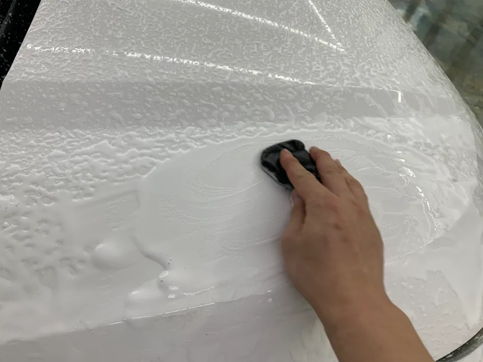 Hyundai Casperのカーラッピング事例 施工写真 2