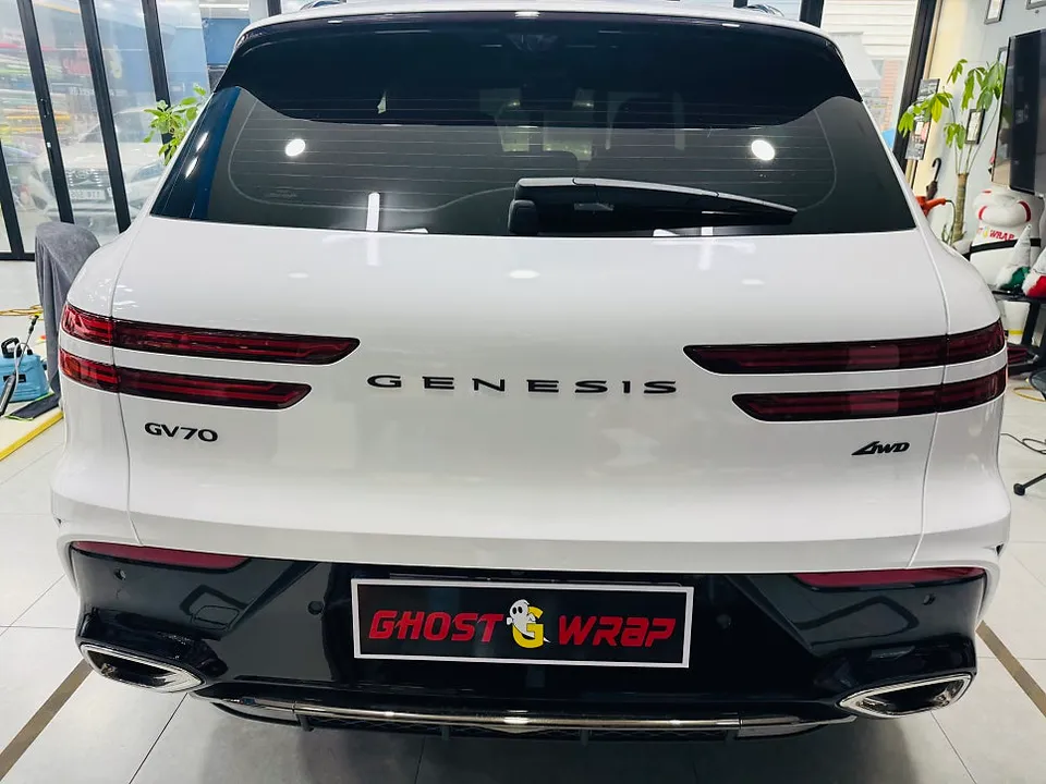 Genesis GV70のカーラッピング事例｜費用目安・仕上がり 施工写真 2-1
